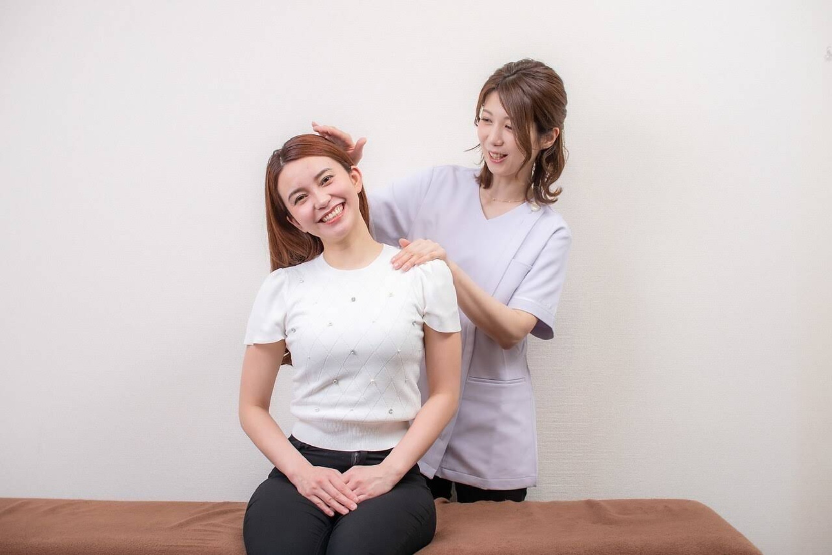 「美容整体プラスフィール中野店」(小顔矯正・顔の歪み矯正・骨盤矯正・姿勢矯正)